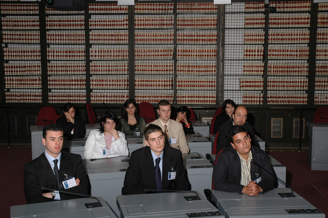 V classe dellIstituto Statale Principessa Elena di Campobasso e 
classi IV e V dellIstituto Statale dIstruzione tecnica Commerciale Einaudi e Industriale Marconi di Staranzano (Go).